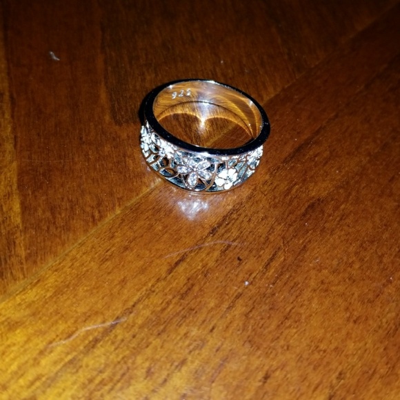 Dazzling daisy band - Picture 3 of 4